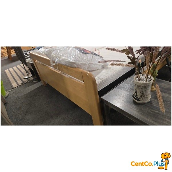 2 persoonsbed met bamboo matrassen