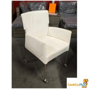 lederen stoelen