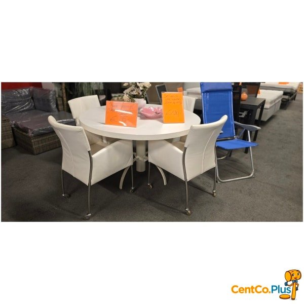 ronde metalen tafel