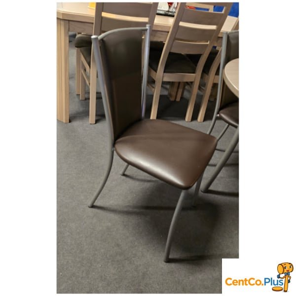 keukentafel met 4 stoelen