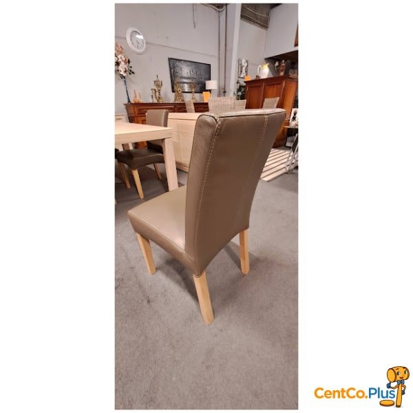 eetkamer in blanke eik