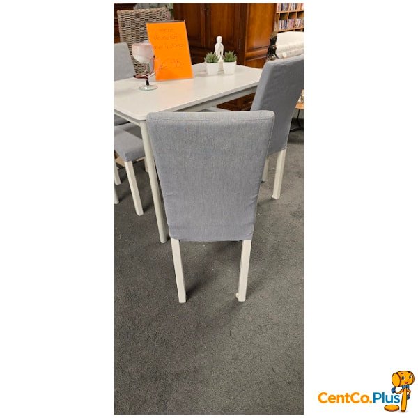 keukentafel met 4 stoelen