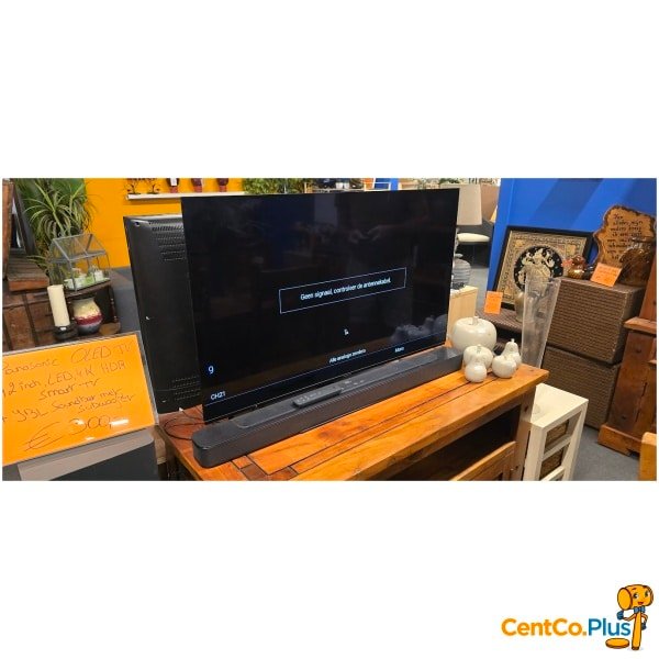 Panasonic OLED Smart-TV.