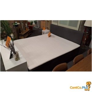 Bedbodem in grijze stof