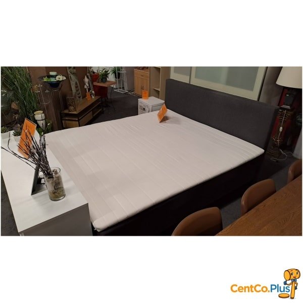 Bedbodem in grijze stof