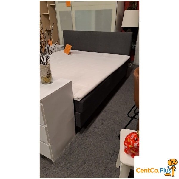 Bedbodem in grijze stof