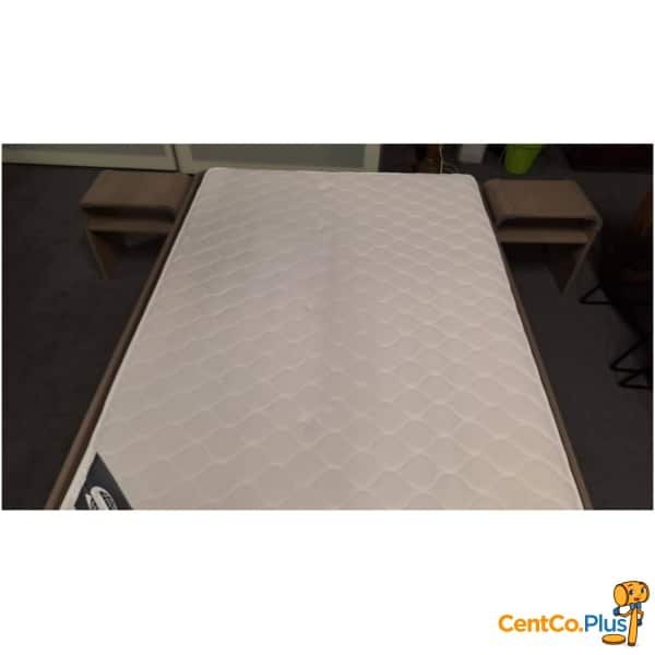 Tweepersoonsbed met Lattenbodem