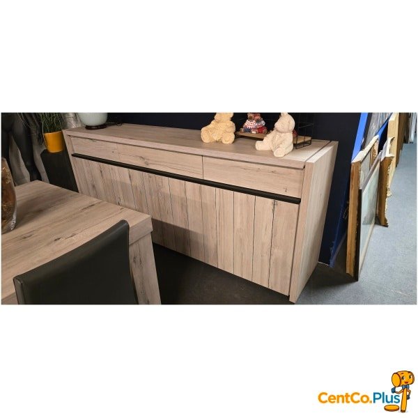 Zeer complete woonkamer