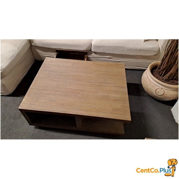 Salontafels op Wieltjes