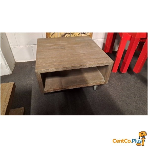 Salontafels op Wieltjes