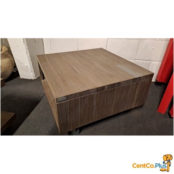 Salontafels op Wieltjes