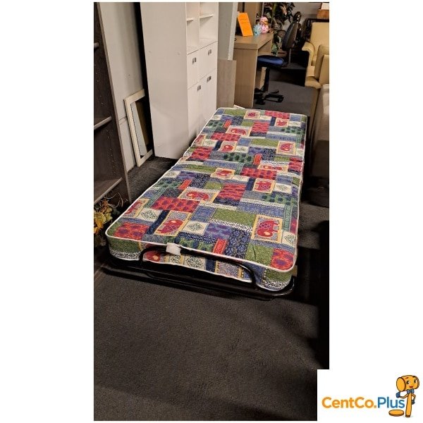 Opplooibaar logeerbed