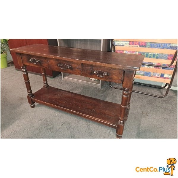 Massieve degelijke muurtafel