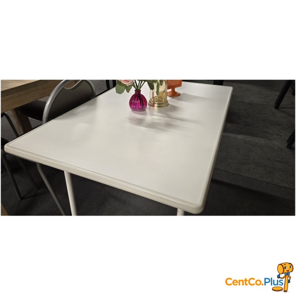 Witte opvouwbare campingtafel