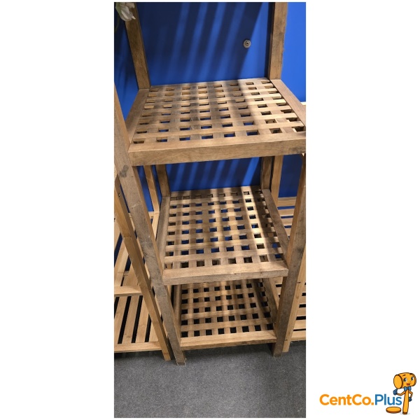 Hoge houten étagère