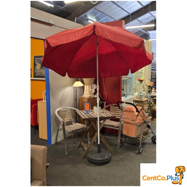 Rode parasol met knikarm