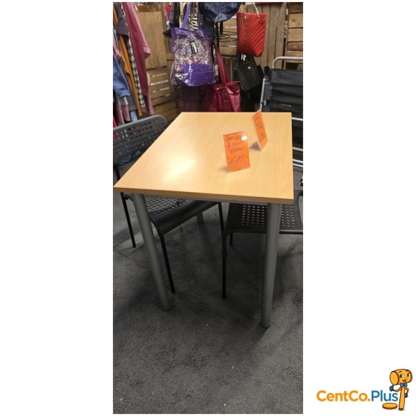 bijzet- of keukentafel