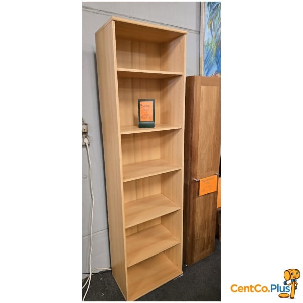 Hoge boekenkast