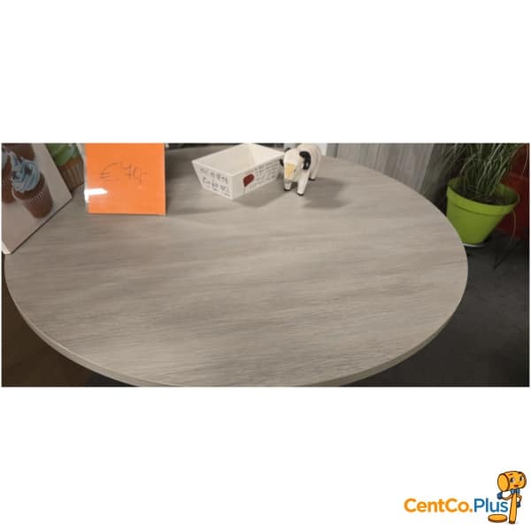 Ronde keukentafel op centrale voet