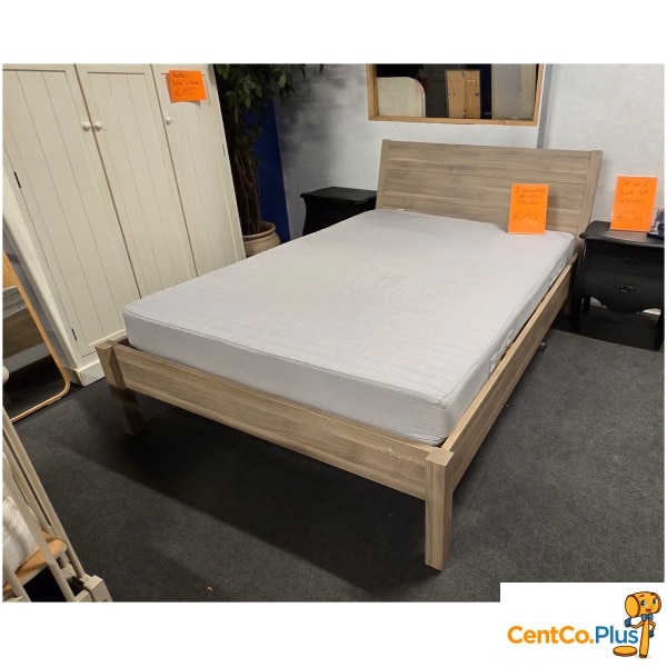 2-persoonsbed met lattenbodem en matras