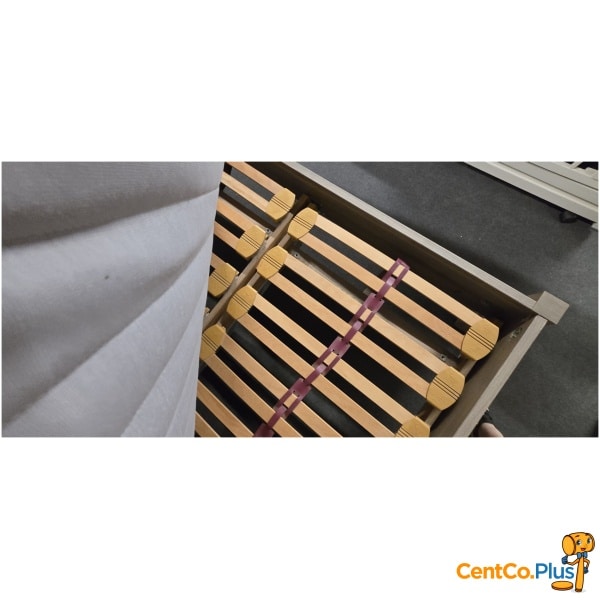 2-persoonsbed met lattenbodem en matras