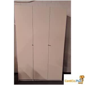 Witte IKEA kleerkast