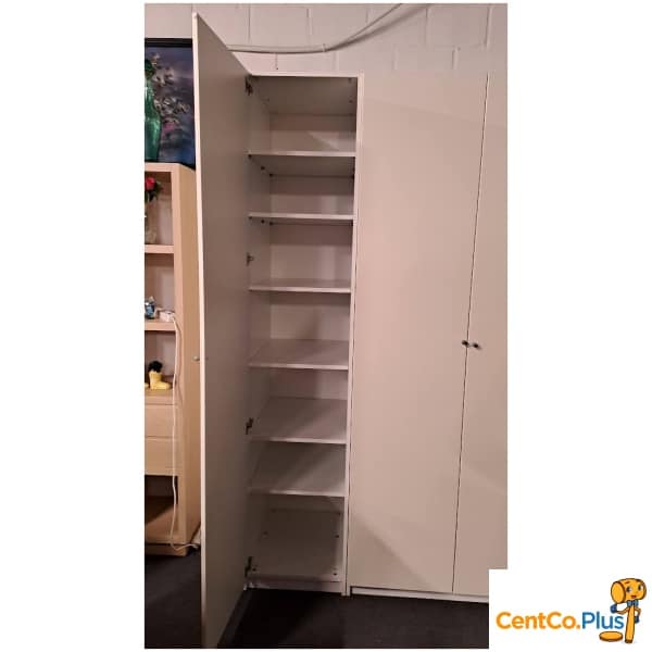 Witte IKEA kleerkast