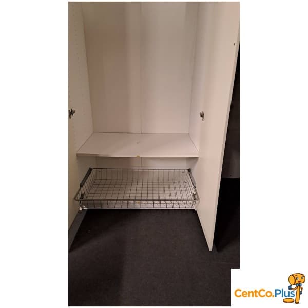 Witte IKEA kleerkast