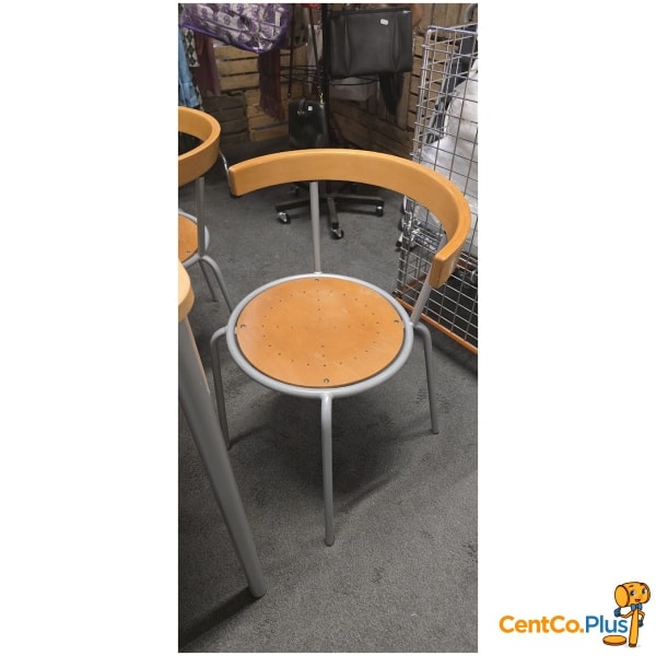 Keukentafel met 4 stoelen