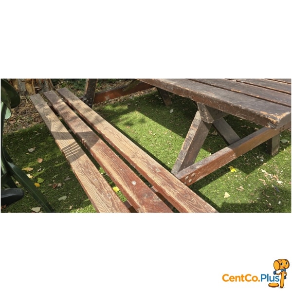 Houten picknicktafel