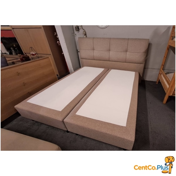 Luxe beige boxspring