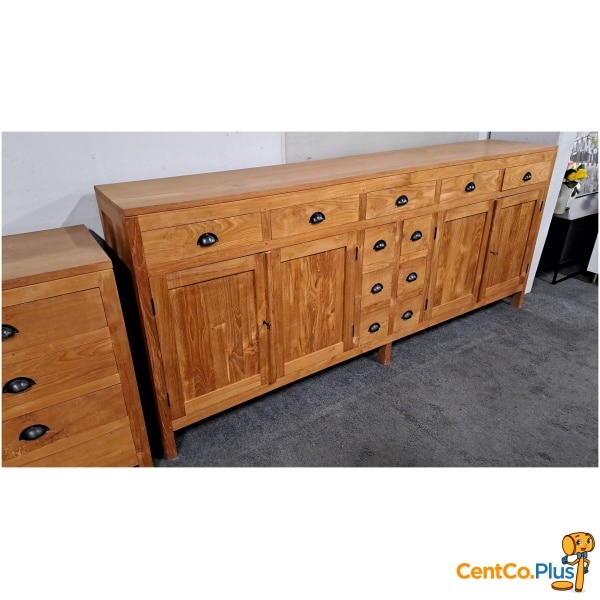 Groot teak dressoir