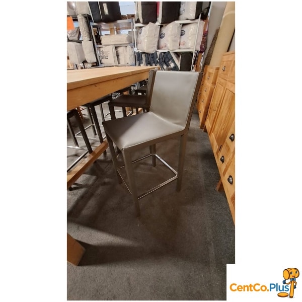 Hoge teak eetkamertafel