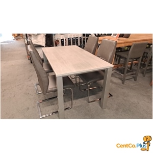 Moderne keukentafel