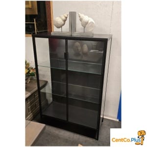 vitrinekast met verlichting